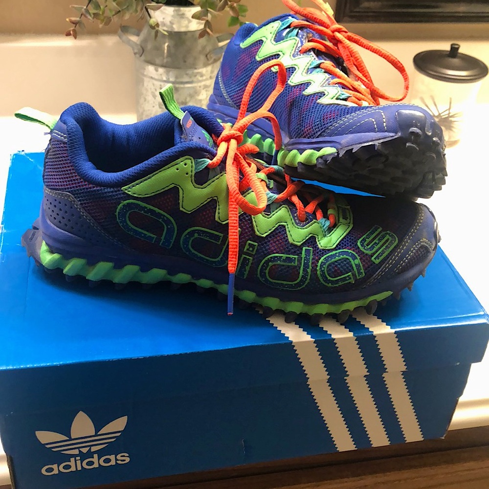 Adidas vigor shoes size 7.5